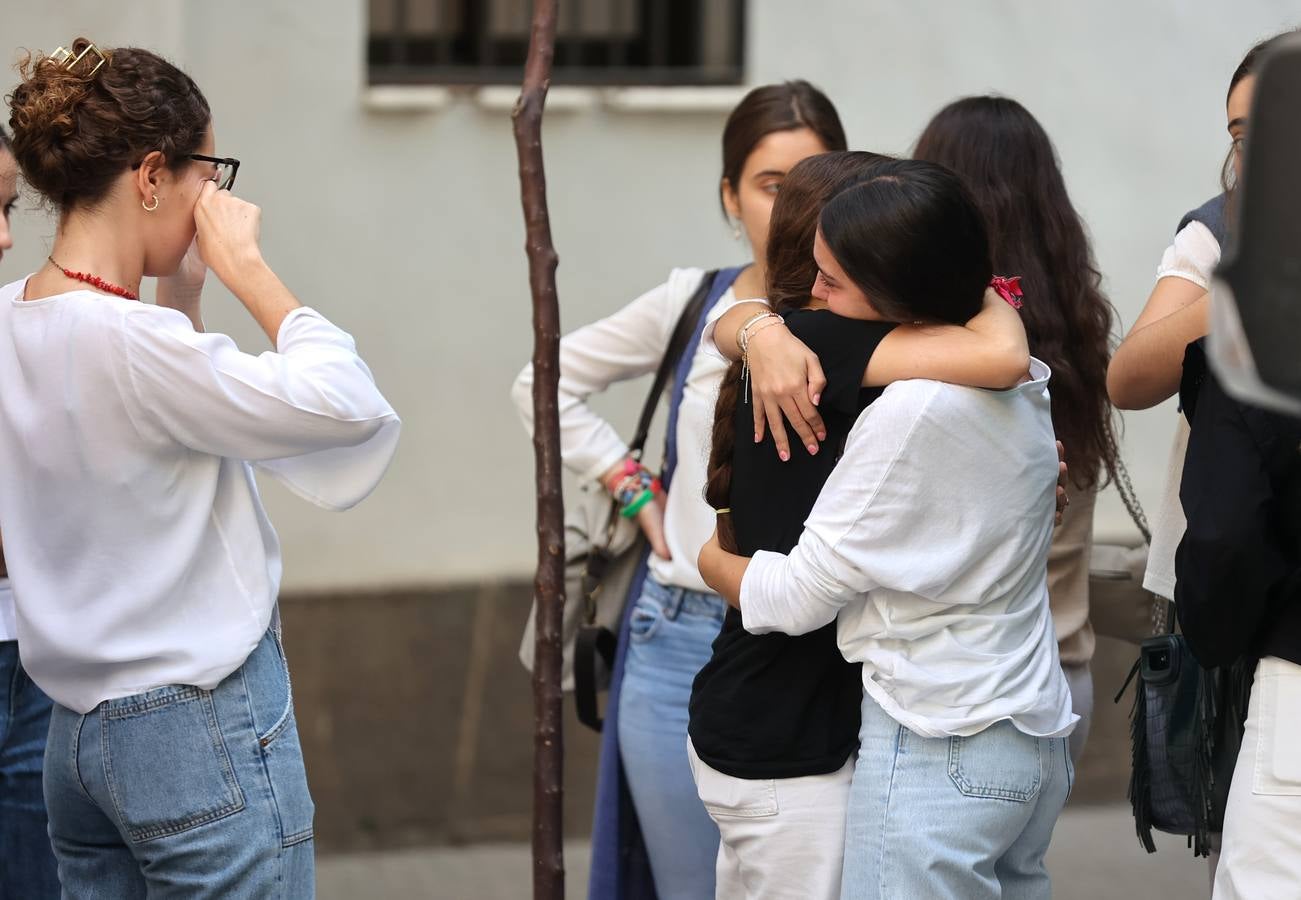 Fotos: la oración en las Esclavas en memoria de Álvaro Prieto