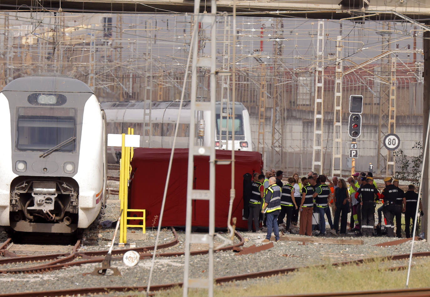 Aparece el cuerpo de Álvaro Prieto entre los vagones de un tren en Sevilla