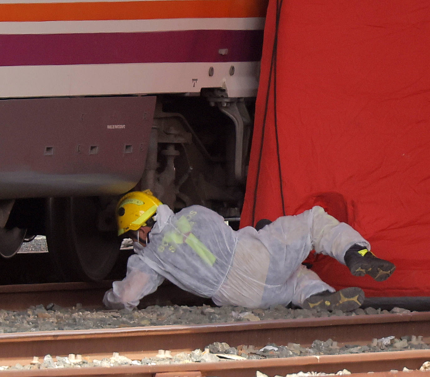 Aparece el cuerpo de Álvaro Prieto entre los vagones de un tren en Sevilla