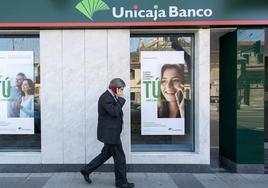 Unicaja Banco remunera los ahorros el 4% TAE por domiciliar la nómina