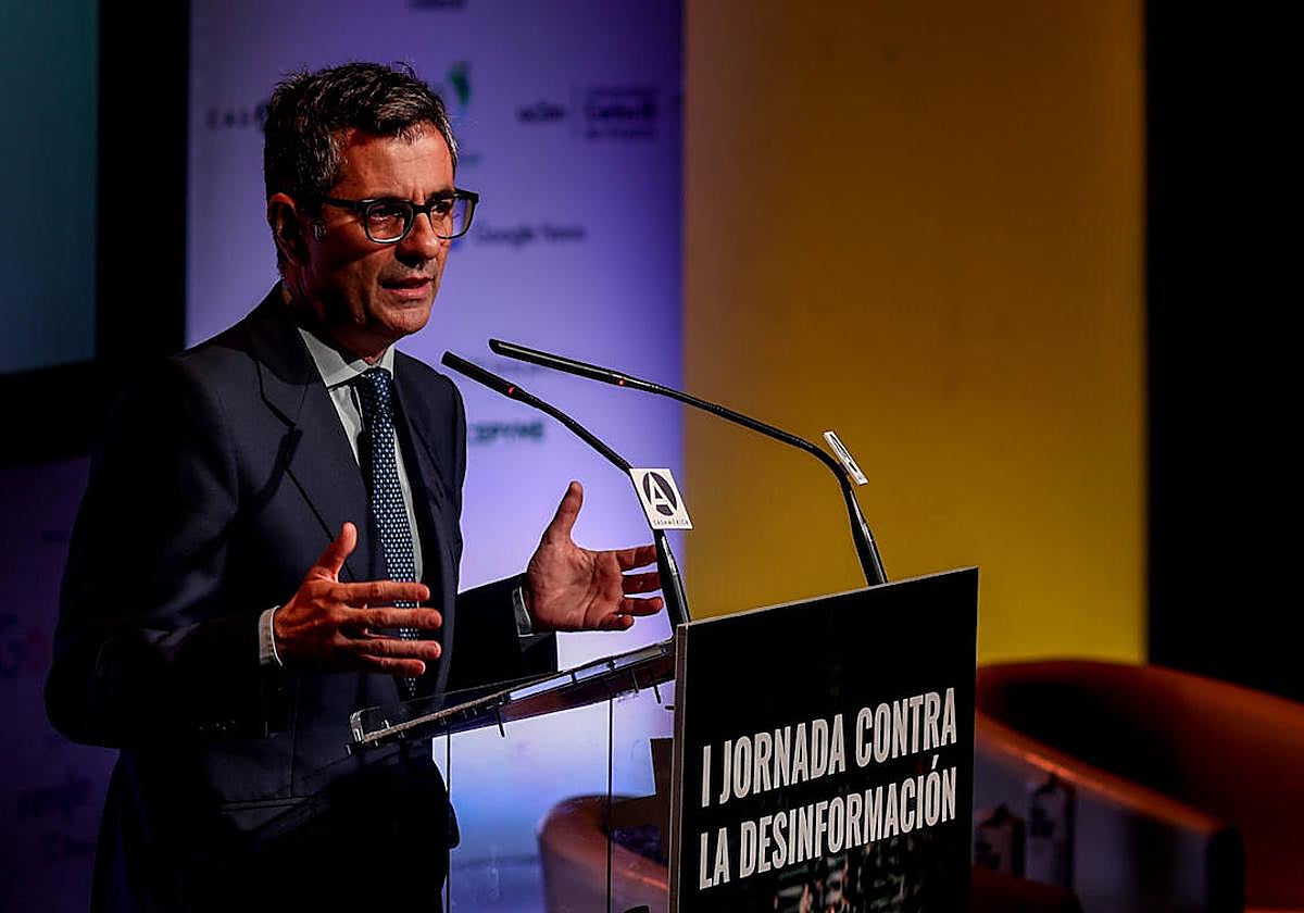 Félix Bolaños, durante la I Jornada contra la Desinformación