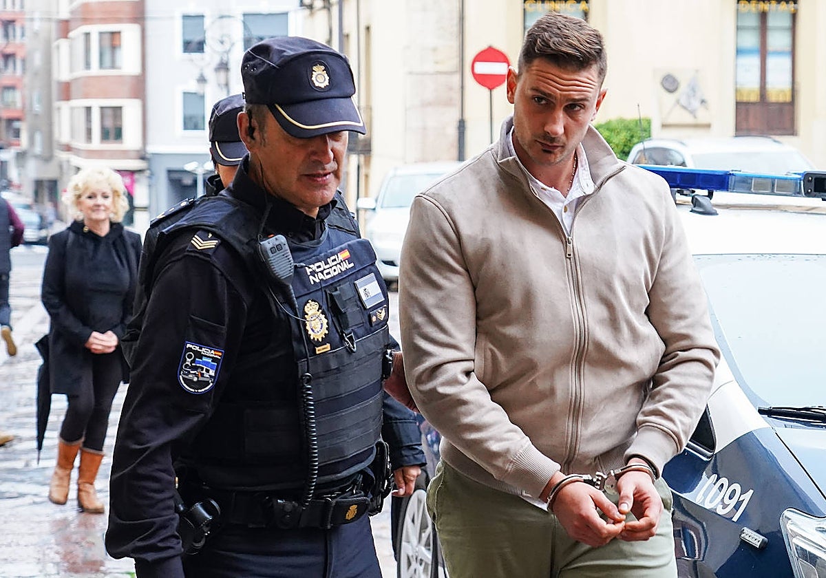 Primera sesión del juicio contra un joven de 30 años por el asesinato de su pareja en Mansilla de las Mulas (León) en abril de 2021