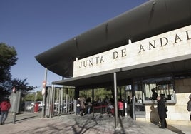 La Junta sustituye al director del Instituto Andaluz de la Juventud un año después de nombrarlo