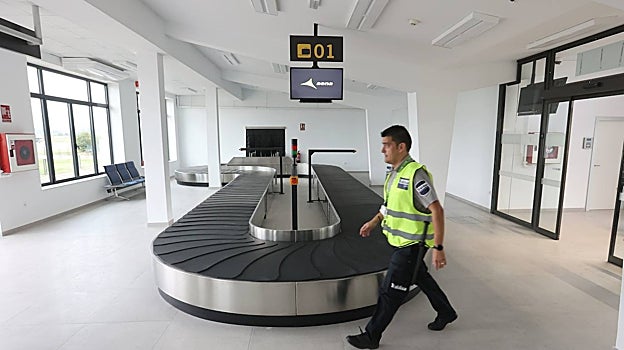 Cinta para equipajes en el aeropuerto de Córdoba