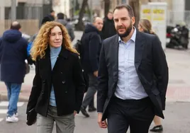 Borja Thyssen y Blanca Cuesta, absueltos del fraude a Hacienda por el que se enfrentaban a un año de prisión