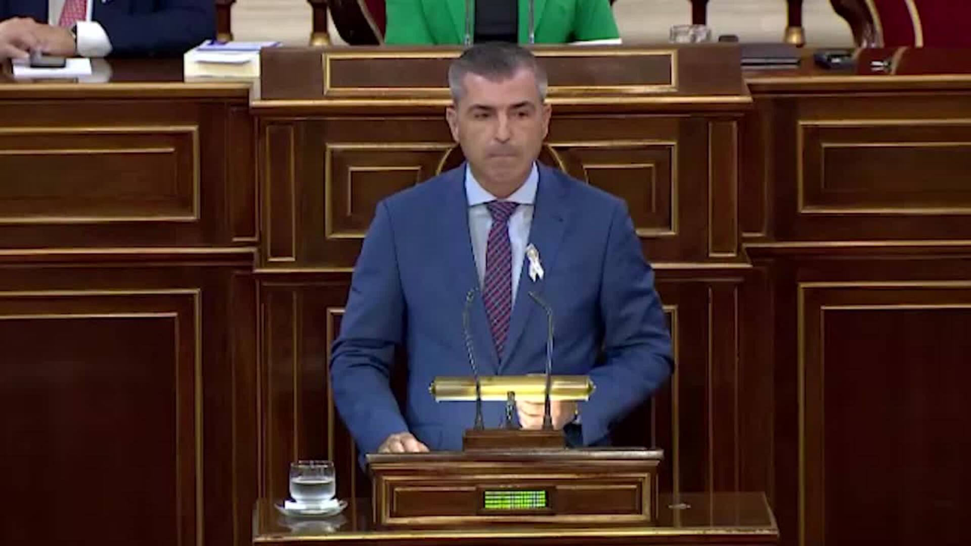 Vicepresidente canario pide tratar la crisis migratoria &quot;como si fuese en Cataluña&quot;