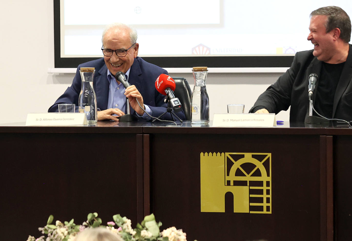 Fotos: Alfonso Guerra presenta su libro &#039;La rosa y las espinas&#039; en Córdoba