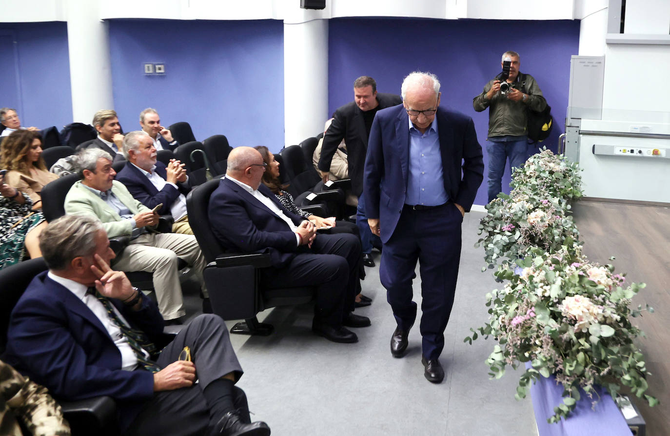 Fotos: Alfonso Guerra presenta su libro &#039;La rosa y las espinas&#039; en Córdoba