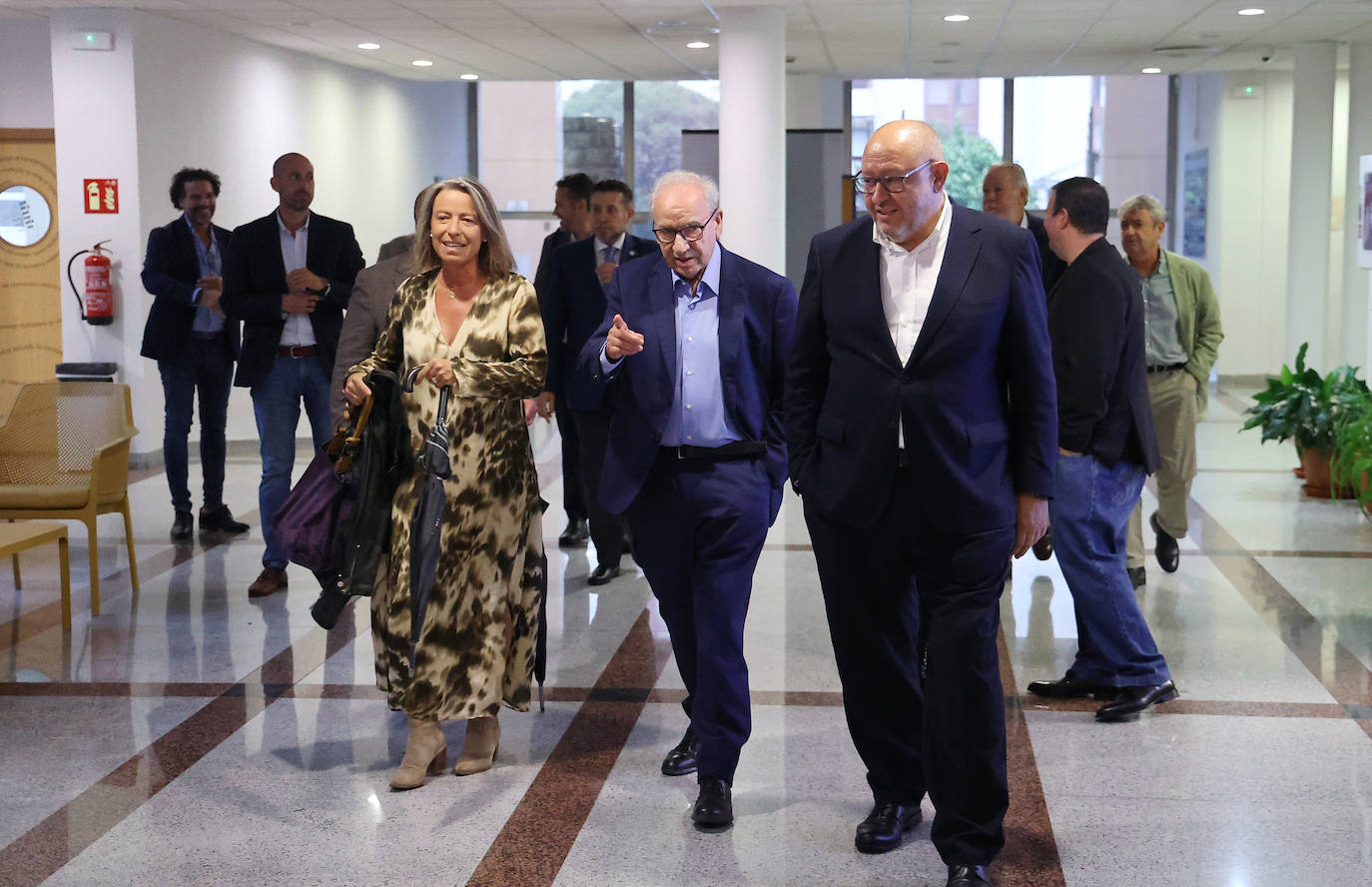 Fotos: Alfonso Guerra presenta su libro &#039;La rosa y las espinas&#039; en Córdoba