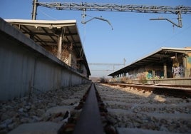 La estación fantasma de la Warner inicia su reforma tras once años olvidada