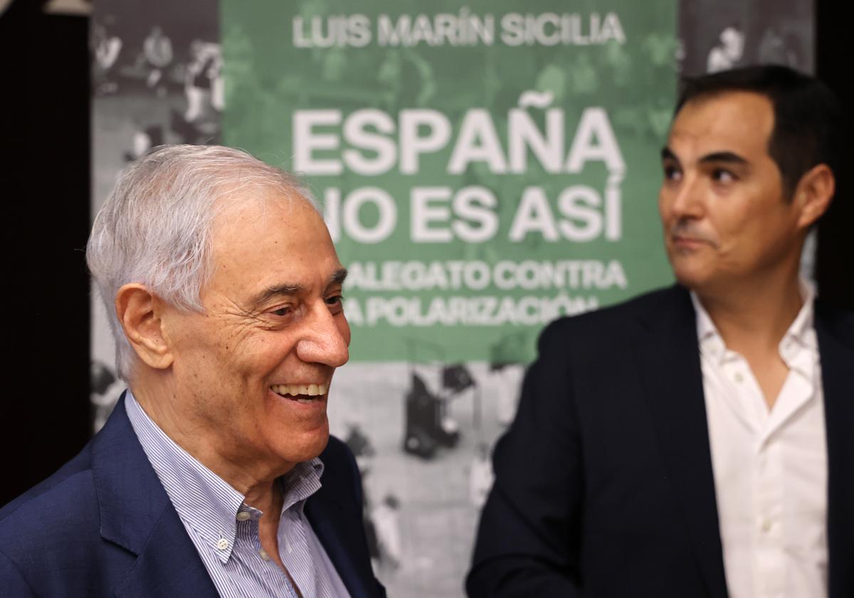 Un momento de la presentación del libro de Luis Marín Sicilia este jueves