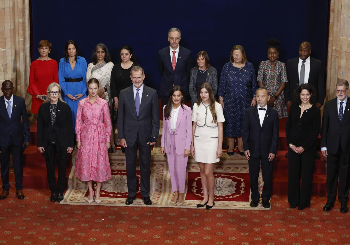 Los Reyes de España, la Princesa Leonor y la Infanta Sofía, en la recepción de los Premios Princesa de Asturias 2023