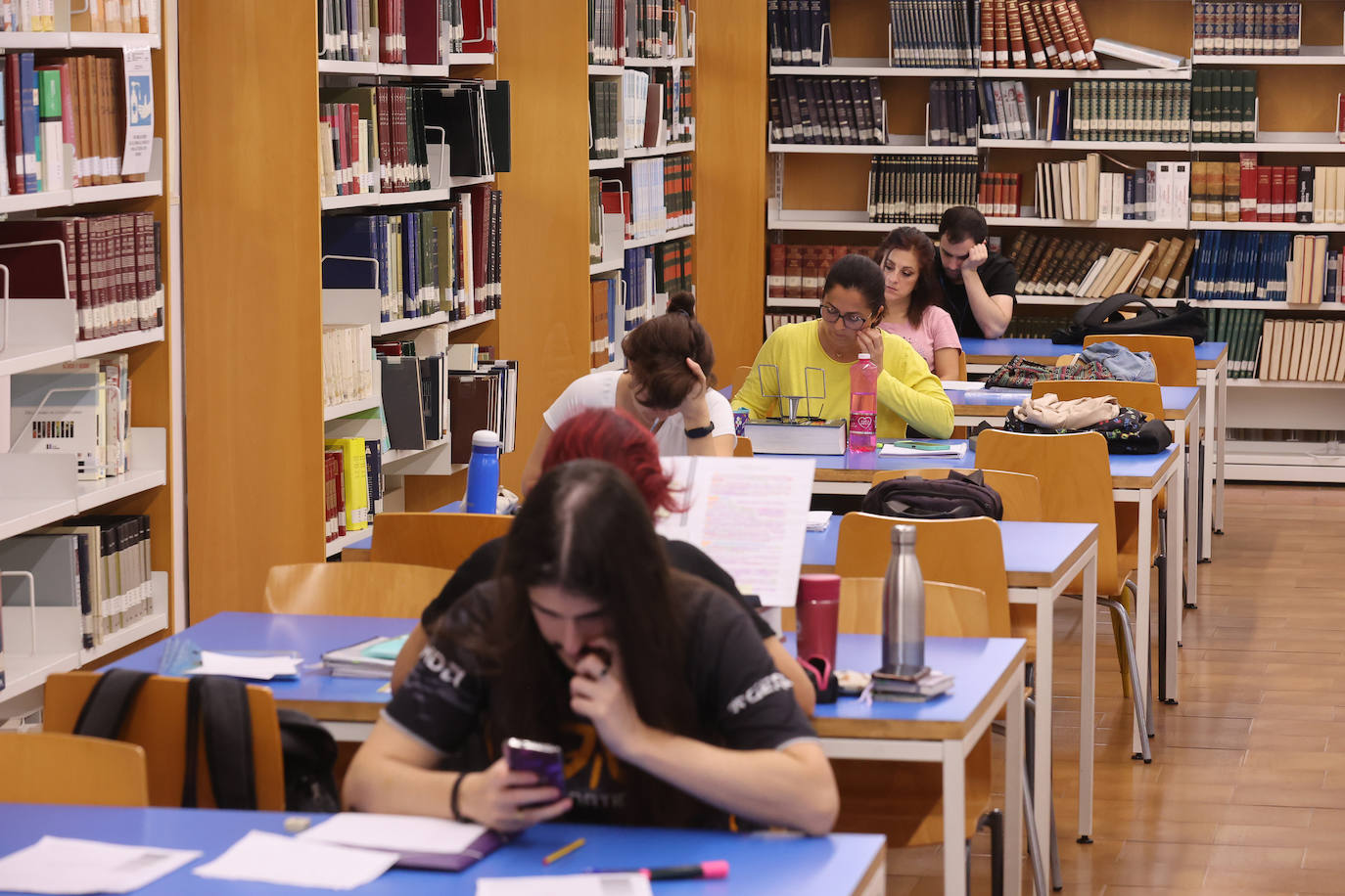 Fotos: La Biblioteca de Córdoba se prepara para el traslado al nuevo edificio