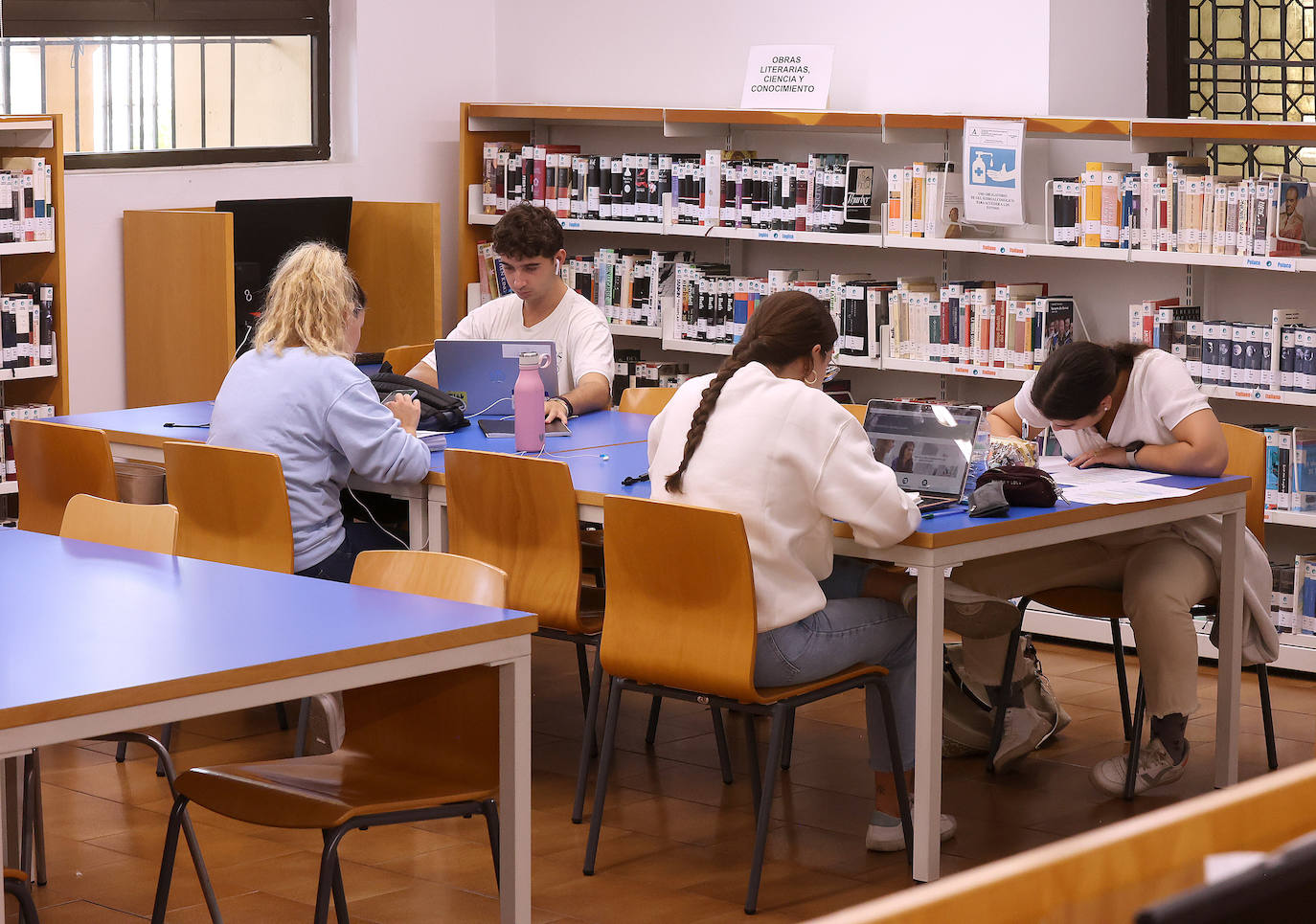 Fotos: La Biblioteca de Córdoba se prepara para el traslado al nuevo edificio