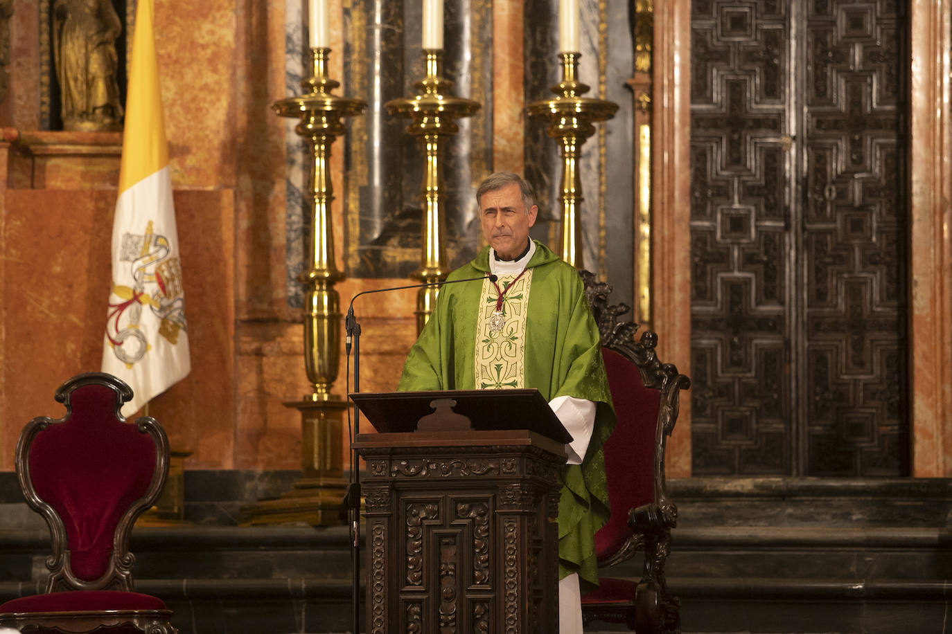 Fotos: La Catedral acoge a la hermandad del Buen Suceso de Córdoba