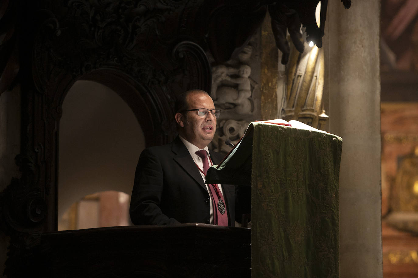 Fotos: La Catedral acoge a la hermandad del Buen Suceso de Córdoba