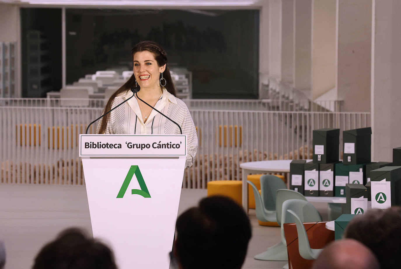 Fotos: Juanma Moreno estrena el traslado documental a la Biblioteca &#039;Grupo Cántico&#039;