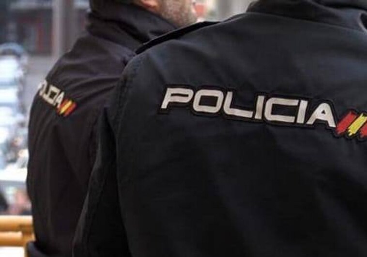 Tres jóvenes ayudan a detener a un hombre por robo con violencia en Ávila