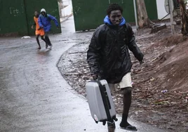 La ola de inmigrantes a Canarias repunta: 1.139 en apenas tres días de esta semana