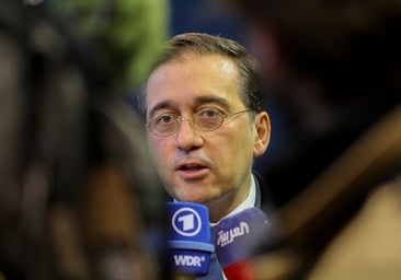 Albares defendió en diez minutos la oficialidad del catalán en la UE ante el rechazo mayoritario