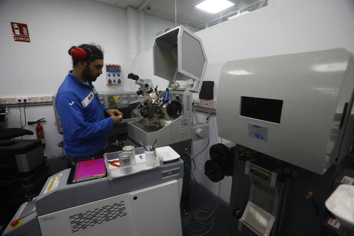 Fotos: el trabajo en la fábrica de alta joyería Facet en Córdoba