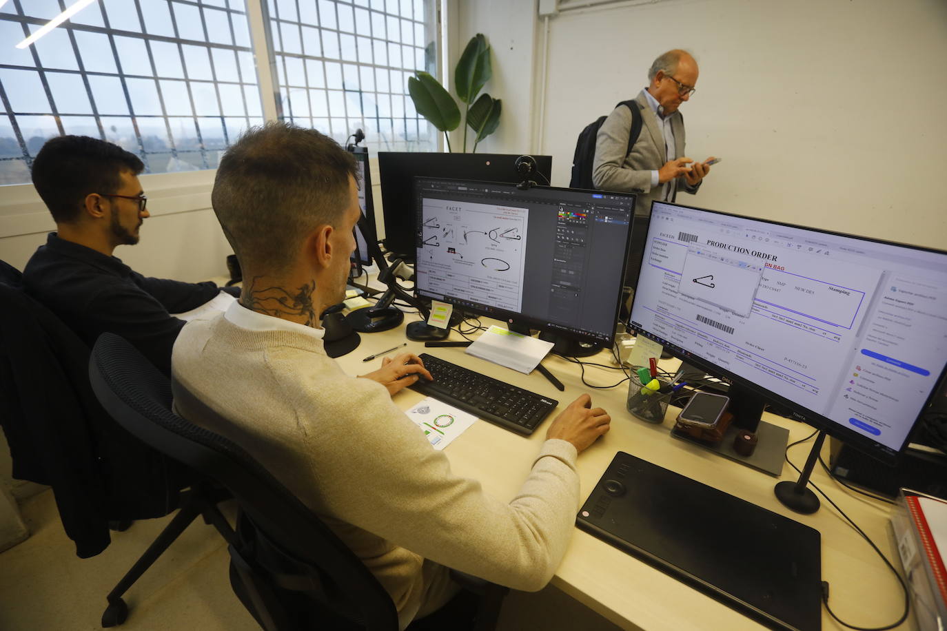 Fotos: el trabajo en la fábrica de alta joyería Facet en Córdoba