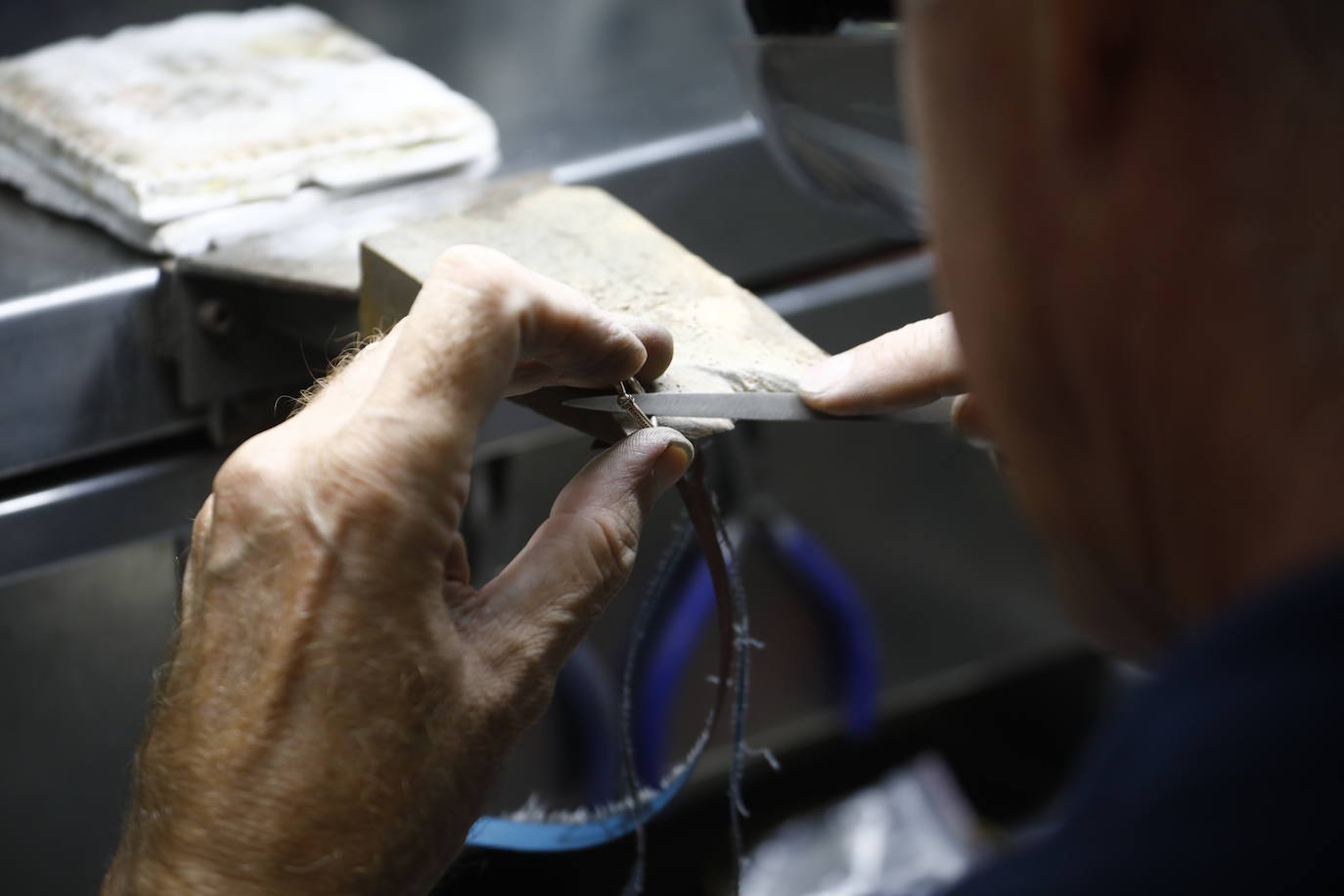 Fotos: el trabajo en la fábrica de alta joyería Facet en Córdoba
