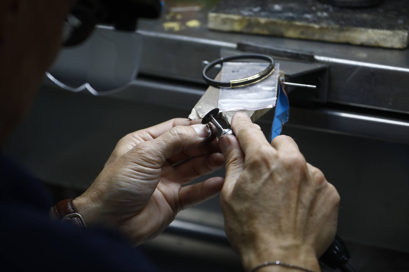 Fotos: el trabajo en la fábrica de alta joyería Facet en Córdoba