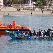 Varios de los 43 migrantes rescatados en Tenerife presentaban quemaduras de primer y segundo grado