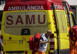 Una conductora atropella a una anciana de 82 años y un niño al sufrir un deslumbramiento en Valencia