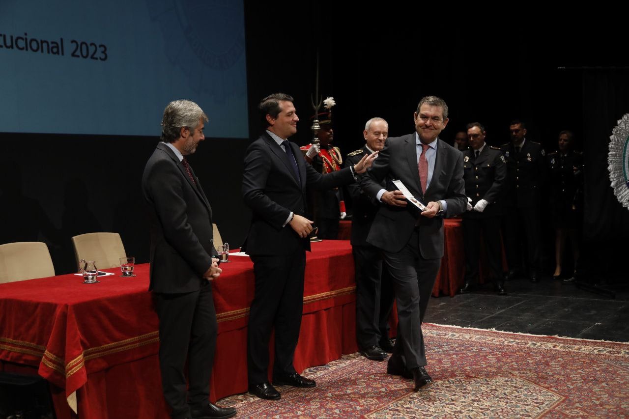 Fotos: La sobria celebración del patrón de la Policía Local de Córdoba