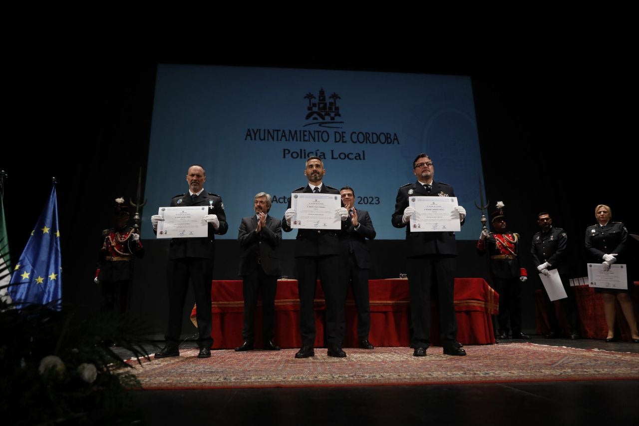 Fotos: La sobria celebración del patrón de la Policía Local de Córdoba