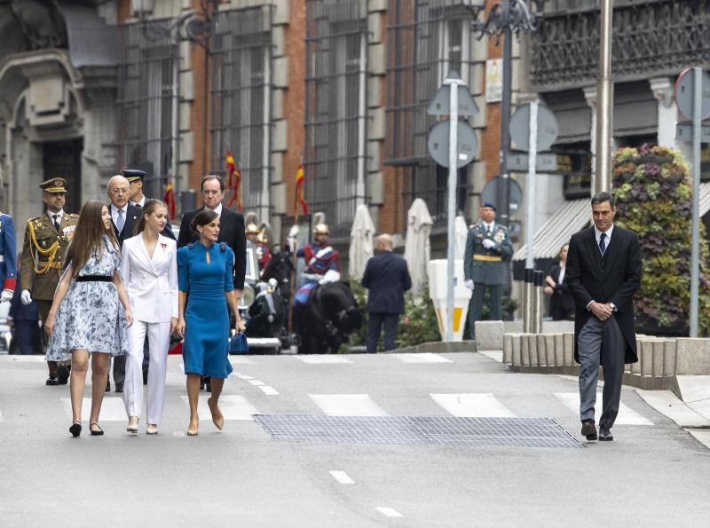 El Presidente del Gobierno en Funciones, Pedro Sánchez, la Princesa Leonor, la Reina Letizia y la Infanta Sofía