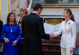 Sánchez promete «lealtad» a la Princesa Leonor al día siguiente de que su número 3 se reúna con Puigdemont