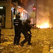 Policía, Guardia Civil y Mossos, «humillados» por el perdón al independentismo más violento