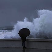 La borrasca Domingos llega el sábado y pone a toda la costa en alerta roja
