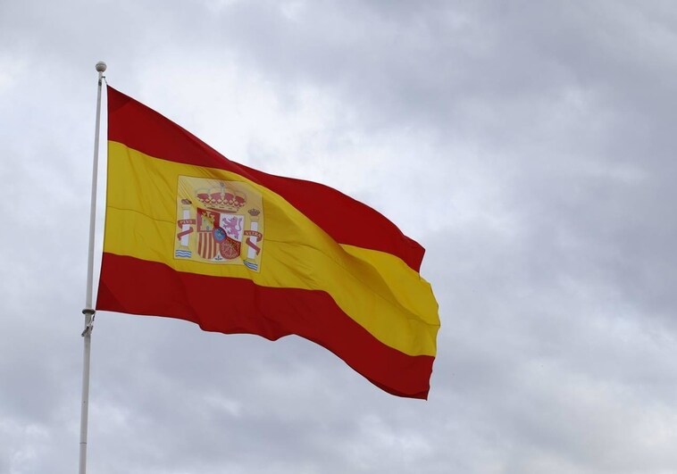 La bandera de España estará ubicada en la rotonda donde confluyen la Avenida de la Reconquista y el Paseo de Merchán.