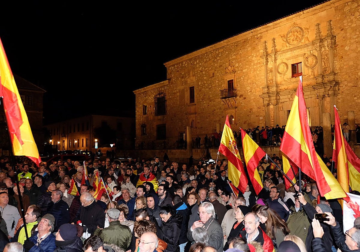 Vox defiende las manifestaciones frente a las sedes socialistas en Castilla y León por ser «pacíficas»