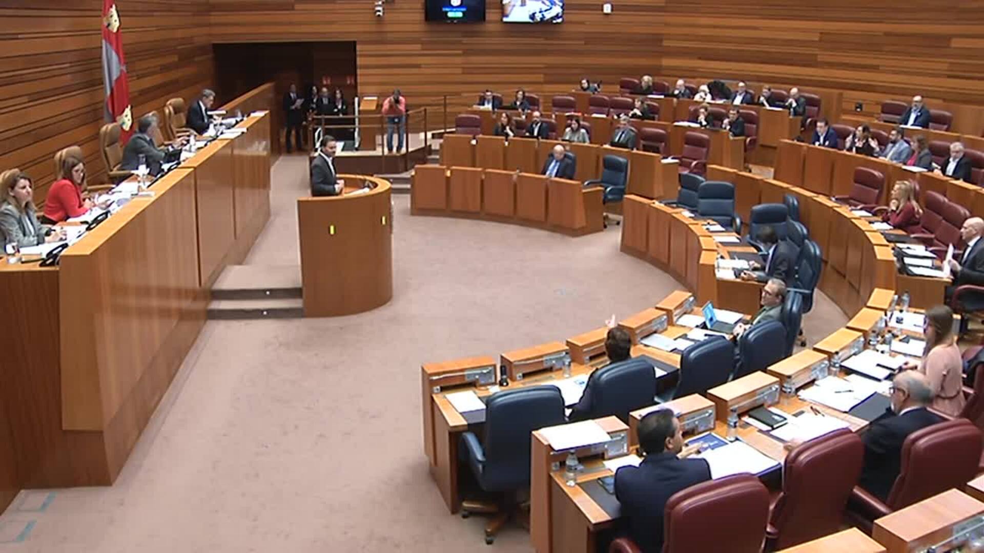 Gómez acusa a Gallardo de haber hecho un gesto que simula una &quot;felación&quot; a dos procuradoras