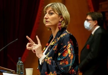 La exconsejera catalana de Salud, imputada por el retraso en la vacunación de policías y guardias civiles