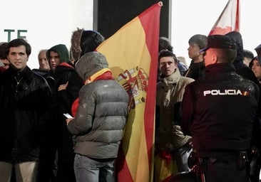 Quinta jornada de protestas frente a las sedes del PSOE de Castilla y León por los pactos de investidura