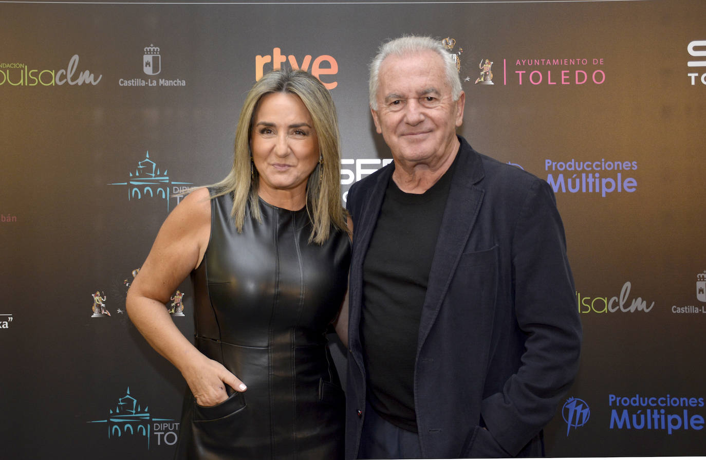 Milagros Tolón con Víctor Manuel