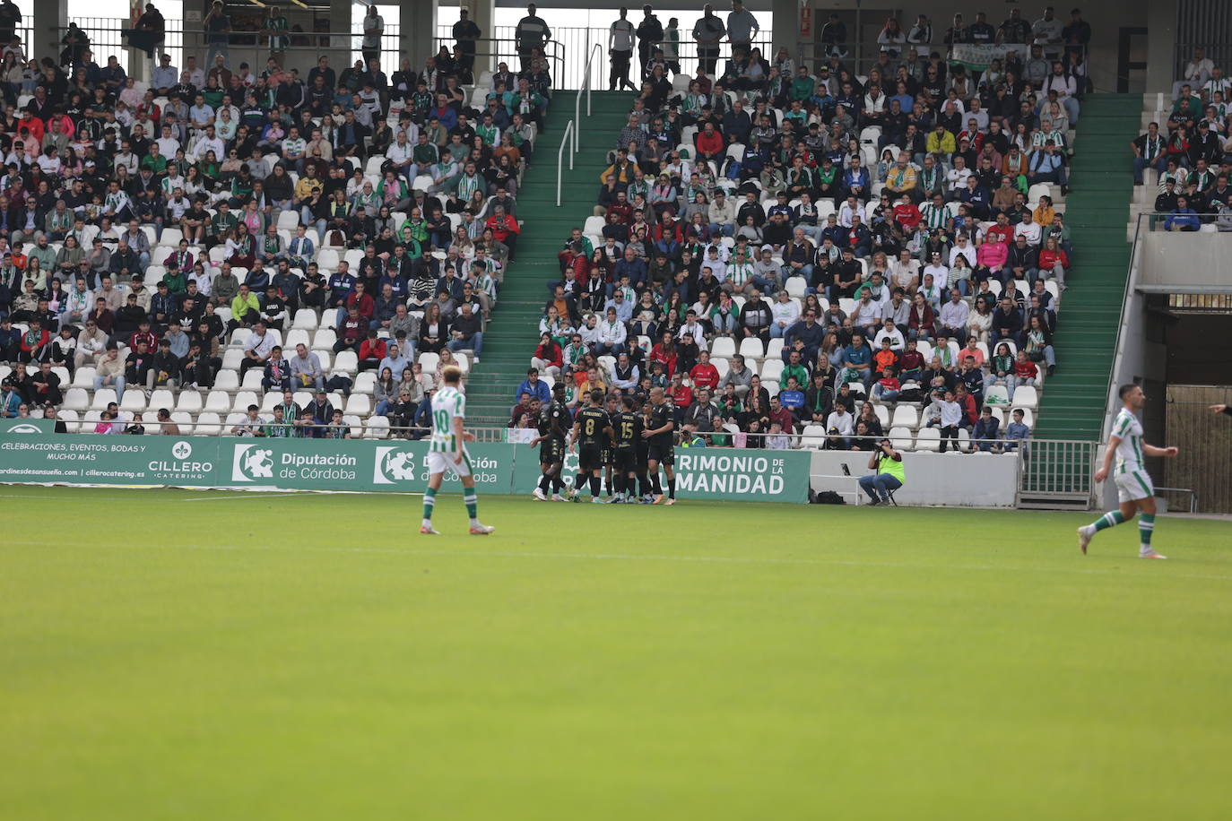 Fotos: el trepidante empate del Córdoba ante el Ceuta