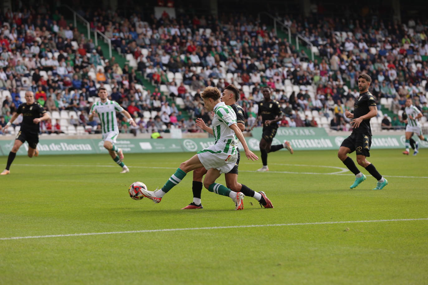 Fotos: el trepidante empate del Córdoba ante el Ceuta