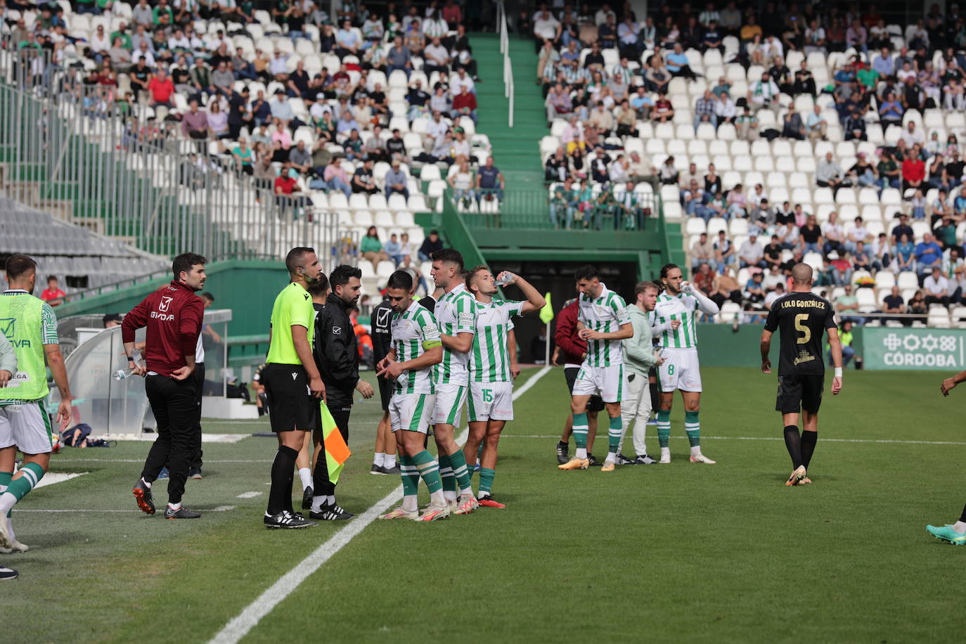 Fotos: el trepidante empate del Córdoba ante el Ceuta