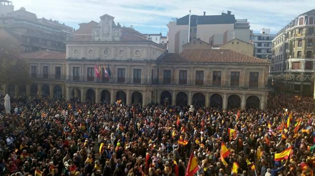 Las cifras de asistencia a las manifestaciones contra la amnistía en cada capital de España, según el PP y el Gobierno