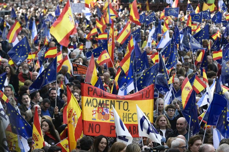 Concentración en A Coruña contra la amnistía. Asistentes a las protestas de A Coruña: más de 10.000