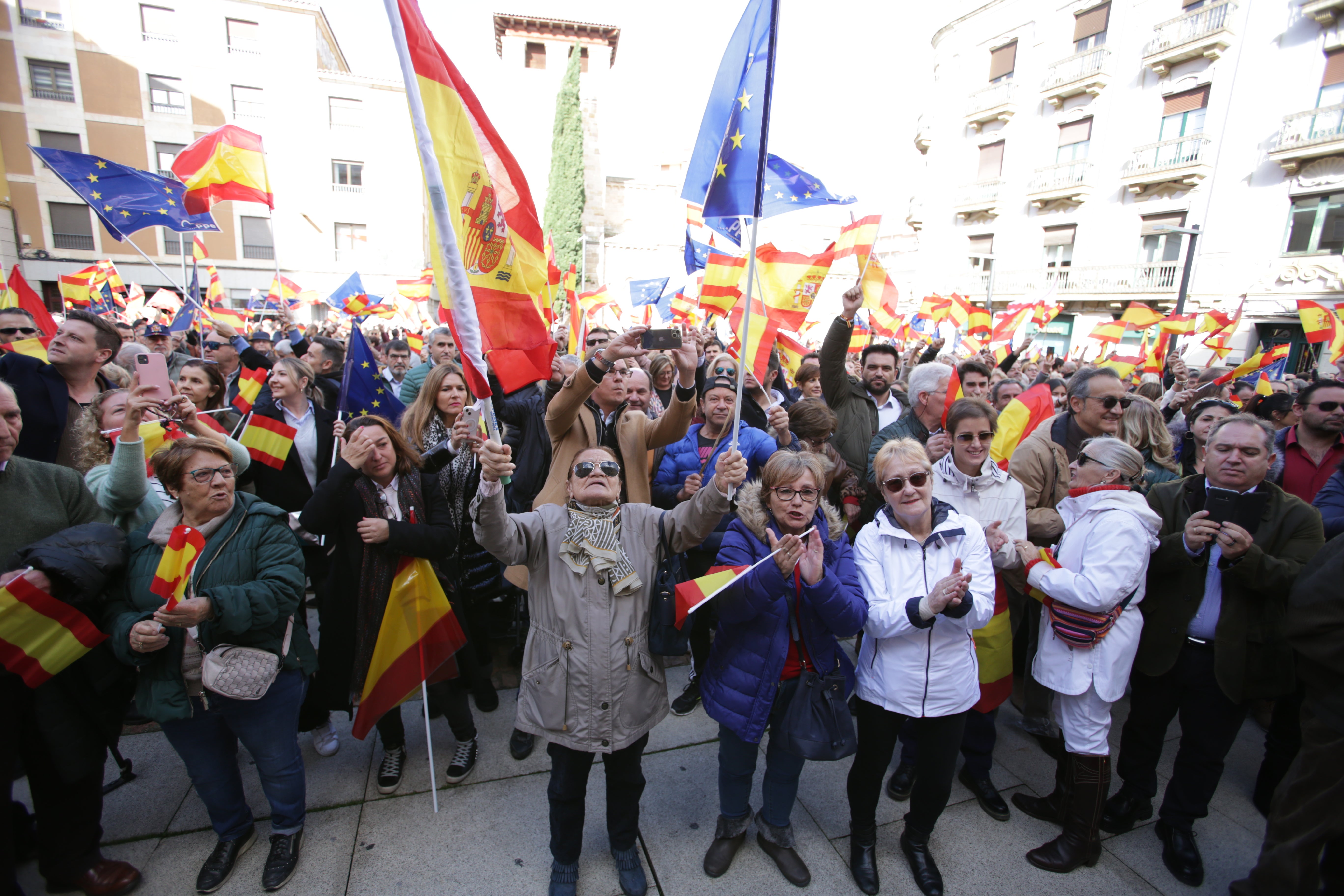 Más de 2.500 personas  han secundado la protesta en la capital zamorana