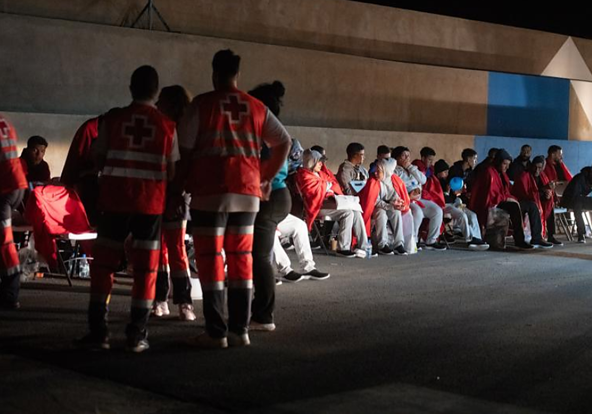 Salvamento Marítimo ha trasladado este domingo al puerto de Gran Tarajal