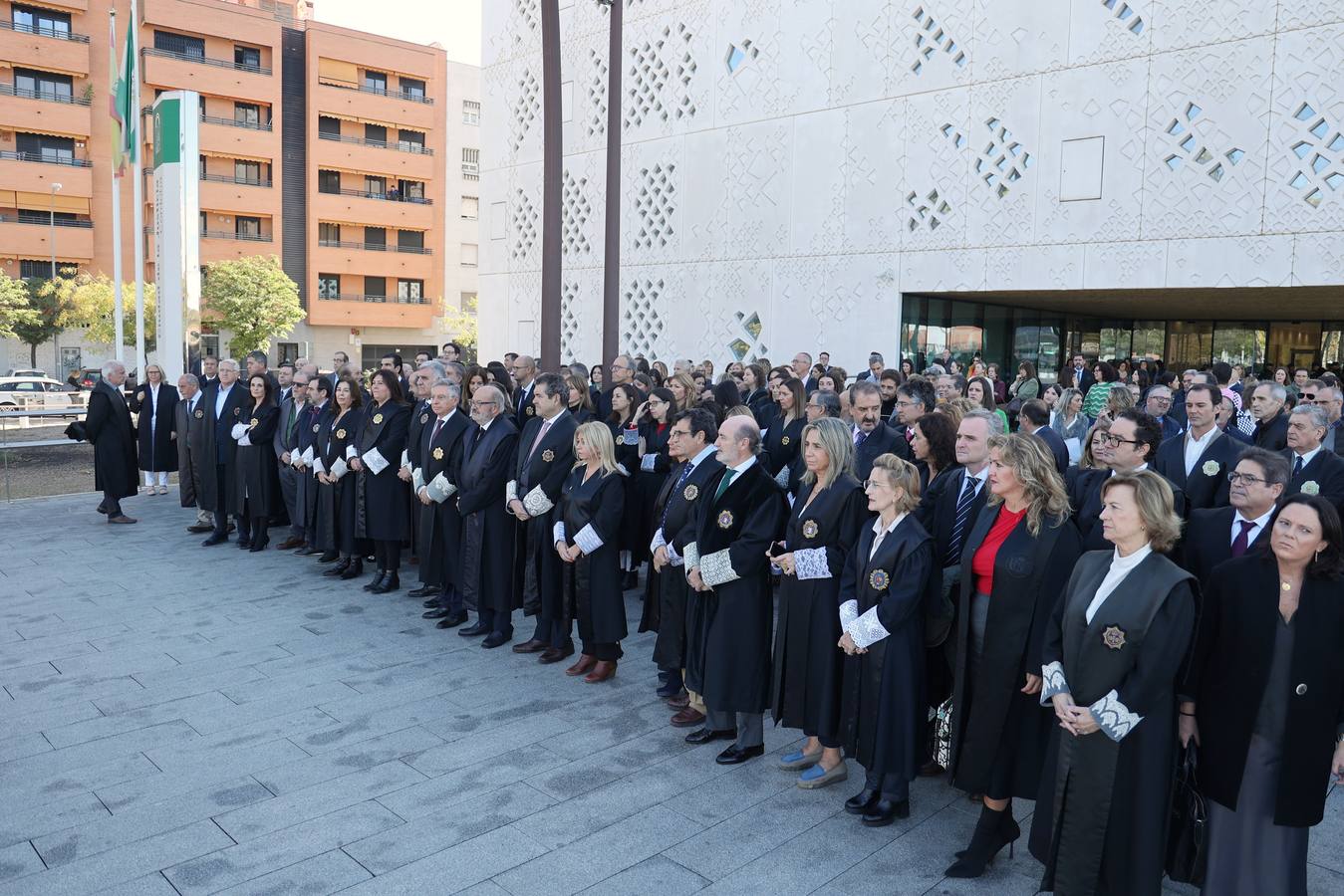 Fotos: jueces,fiscales, abogados....de Córdoba se concentran contra la amnistía pactada por Sánchez y Puigdemont